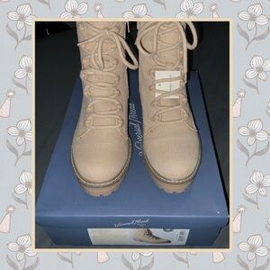 Nib Universal Thread Parker tan canvas combat boots. 9